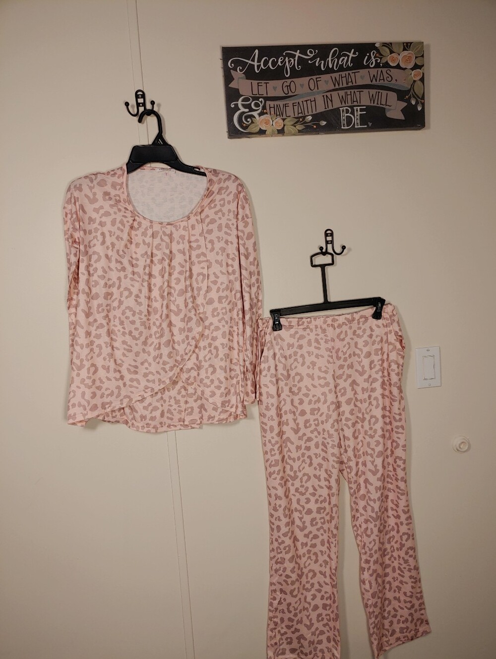NWOT Ekouaer Small More Like L/XL Pink Cheetah Adorable Pajama Set